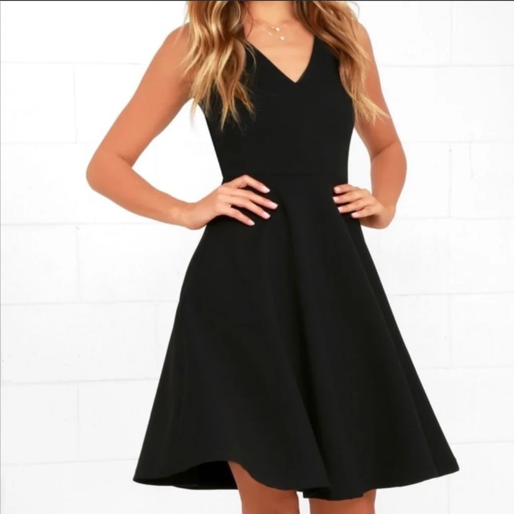 Lulu’s Hello World Black Midi Dress